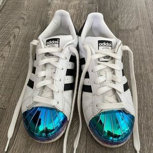 Adidas Superstars